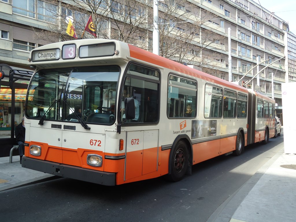 TPG Genve - Nr. 672 - Saurer/Hess Gelenktrolleybus am 10. Mrz 2011 in Genve, Coutance