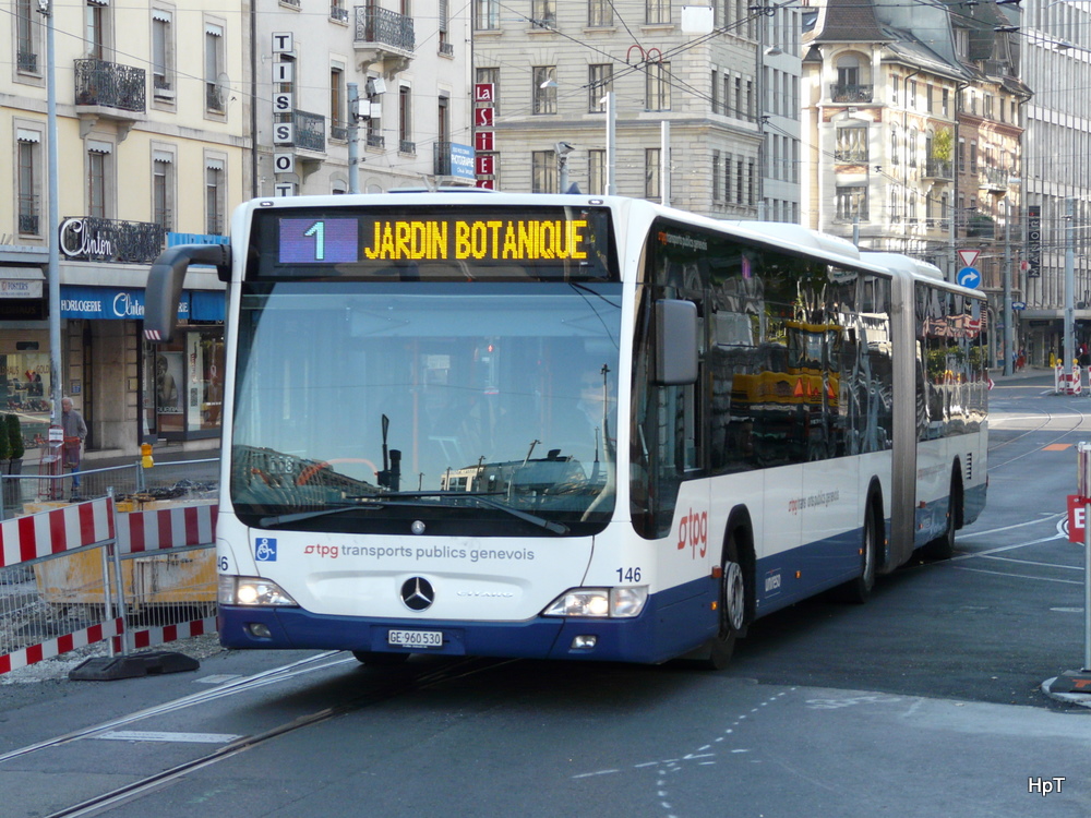 TPG - Mercedes Citaro Nr.146  GE 560530 unterwegs auf der Linie 1 in der Stadt Genf am 03.10.2010