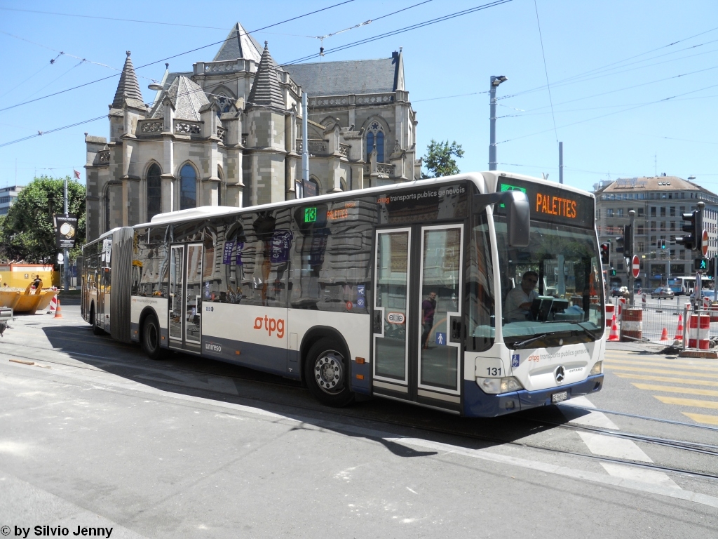 tpg Nr. 113 (Mercedes CitaroII O530G) am 18.7.2010 in Genve, 22 Cantons (Gare Cornavin), auf der Linie 13, die ebenfalls baustellenbedingt von Tram auf Bus umgestellt wurde.