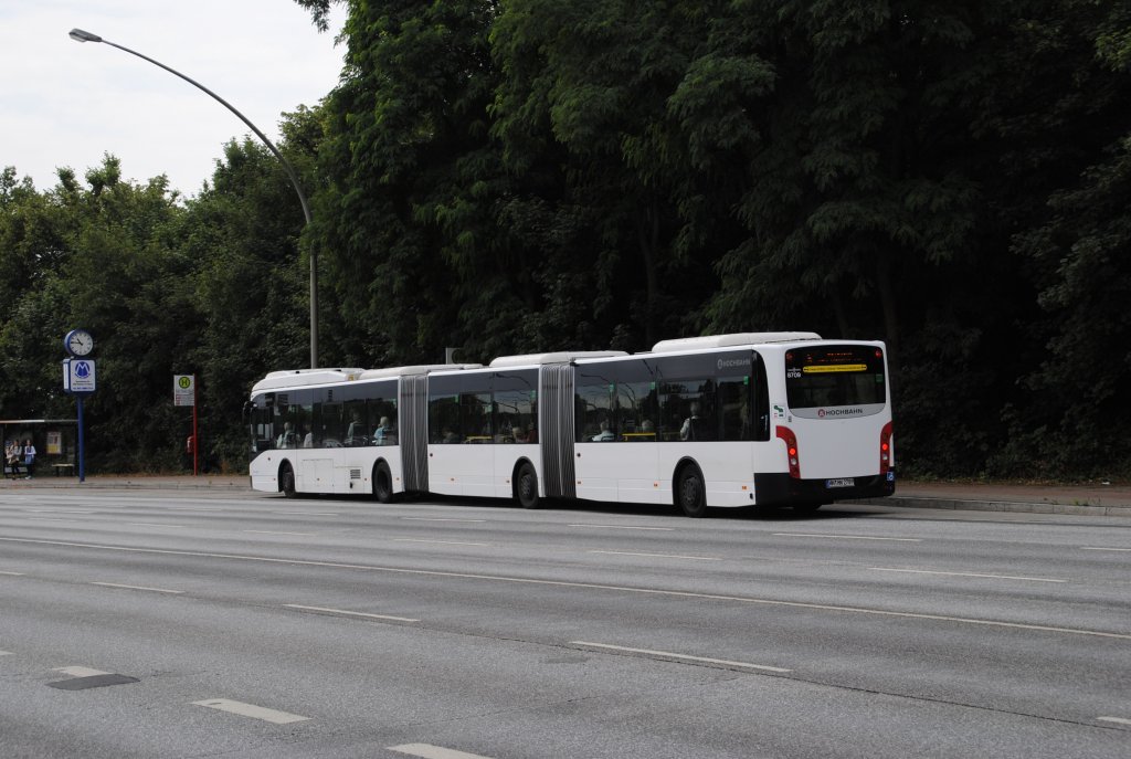 Van-Hool Bus am 02.08.2010 in der Niendorfer/Strae Hamburg.