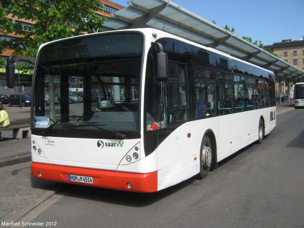 Van Hool Bus der Firma Sotram aus Blieskastel im Saarland. Das Bild habe ich im April 2012 am Saarbrcker Hauptbahnhof gemacht.