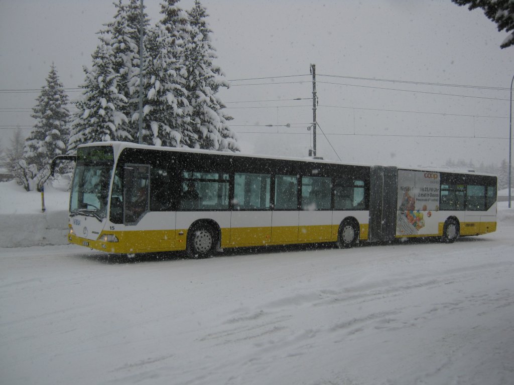 VBD Citaro G Nr. 15 auf der Linie 3 in Davos Dorf, 31.12.2011.

