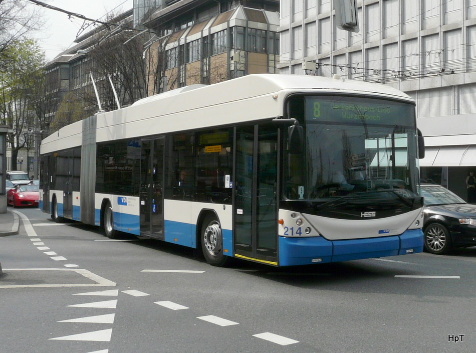 VBL - Hess-Swisstrolleybus BGT-N2C Nr.217 unterwegs auf der Linie 8 am 10.04.2010