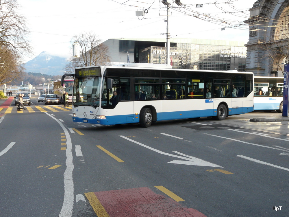 VBL - Mercedes Citaro  Nr.69  LU 15095 unterwegs auf der Linie 14 in Luzern am 08.01.2011
