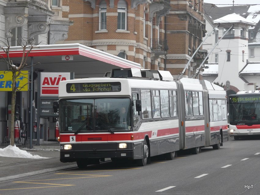 VBSG - NAW-HESS Trolleybus Nr.155 unterwegs auf der Linie 4 in der Stadt St.Gallen am 10.01.2010