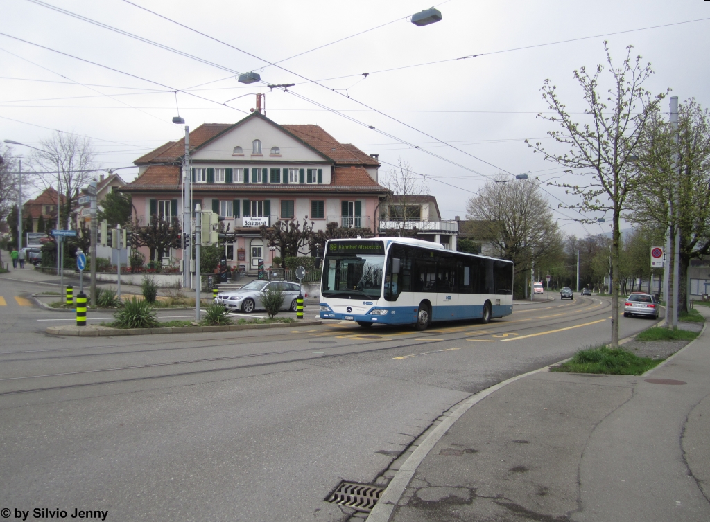 VBZ Nr. 608 (Mercedes CitaroII O530) am 21.4.2013 beim Strassenverkehrsamt.