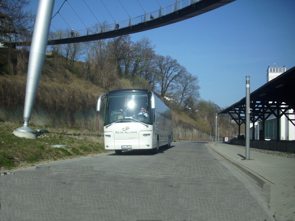 VDL Bova Magiq von Reise-Alianz im Stadthafen Sassnitz am 19.04.2012