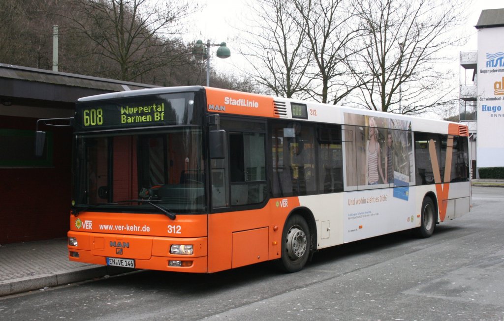 Ver 312 (EN VE 146) mit der Linie 608 nach Wuppertal Barmen Bf.
Aufgenommen am Bus Bf Ennepetal,27.2.2010. 