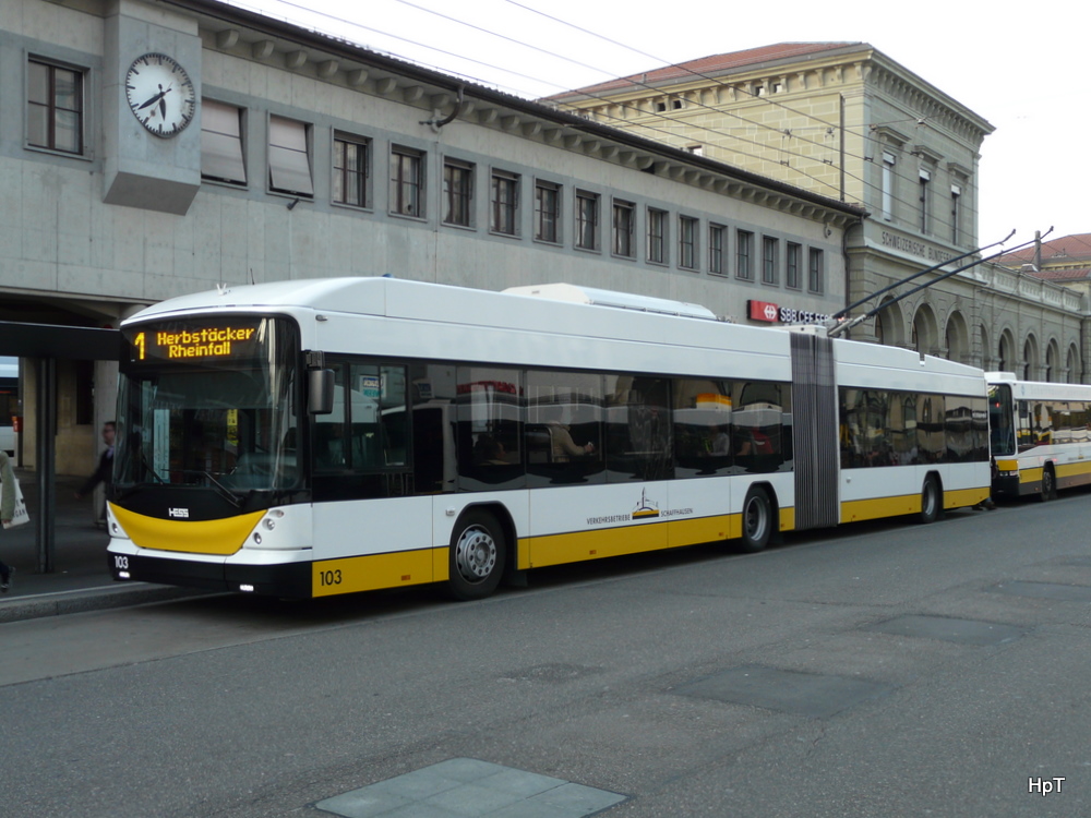 Verkehrsbetriebe Schaffhausen - Hess-Swisstrolley BGT-N2C  Nr.103 bei den Haltestellen vor dem Bahnhof in Schaffhausen am 01.03.2012