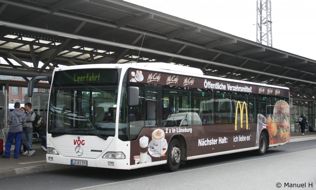 VOG (LG KS 593).
Dieser Bus wirbt fr Mc Cafe.
Aufgenommem am ZOB Lneburg, 20.8.2010.