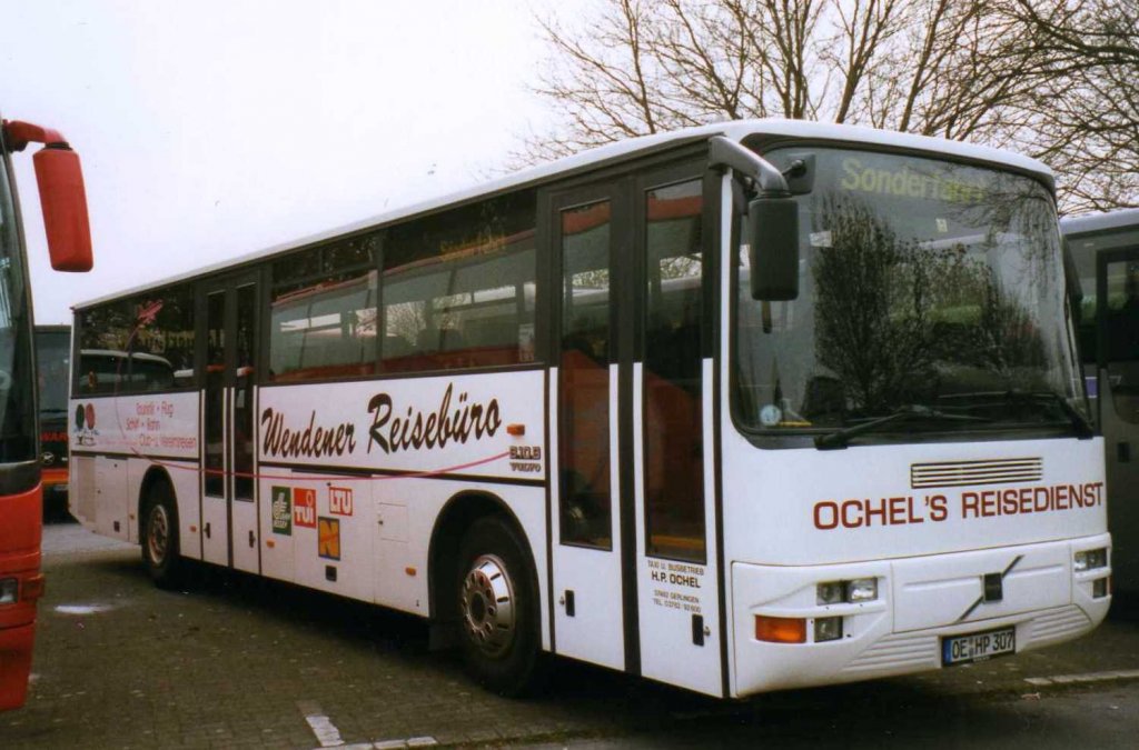 Volvo B10B-SBL12, aufgenommen im April 1999 auf dem Parkplatz der Westfalenhallen in Dortmund.