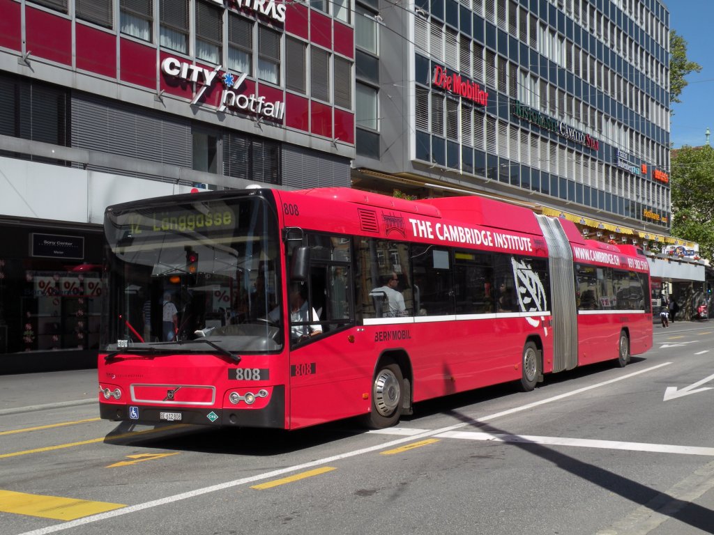 Volvo Bus mit der Betriebsnummer 808 auf der Linie 12 beim Bubenbergplatz. Die Aufnahme stammt vom 26.08.2010.
