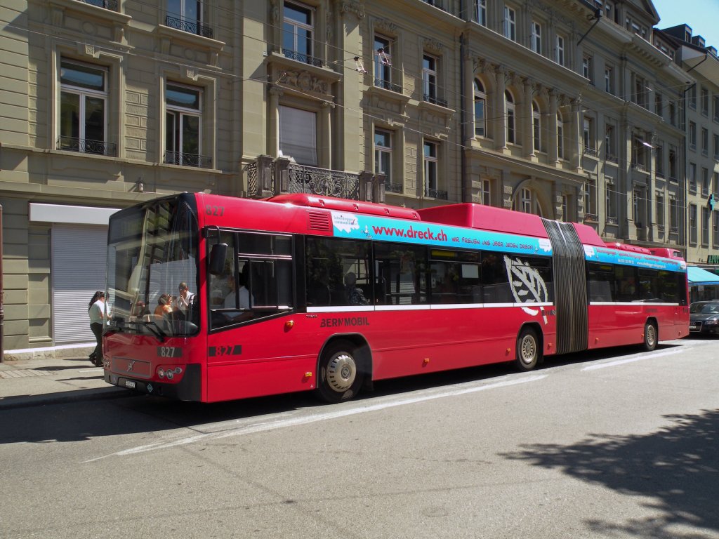 Volvo Bus mit der Betriebsnummer 827 auf der Linie 17 beim Bubenbergplatz. Die Aufnahme stammt vom 26.08.2010.