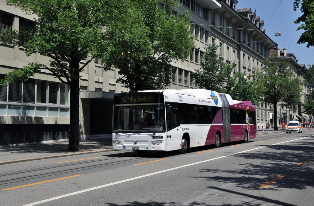 Volvo Bus mit der Betriebsnummer 832 Moonliner auf der Linie 10 in der Bundesgasse. Die Aufnahme stammt vom 17.06.2013