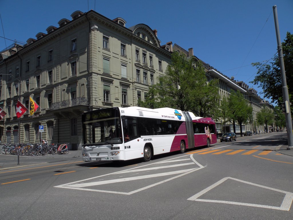 Volvo Bus Moonliner mit der Betriebsnummer 831 auf der Linie 10 in der Bundesgasse in Bern. Die Aufnahme stammt vom 18.05.2011.