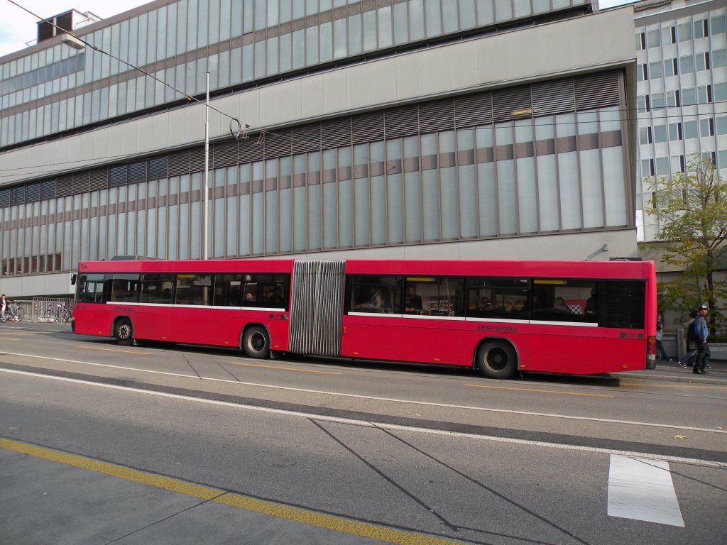 Volvo Hess Bus mit der Betriebsnummer 268 auf der Linie 12 an der Haltestelle Schanzenstrasse. Die Aufnahme stammt vom 01.11.2010.