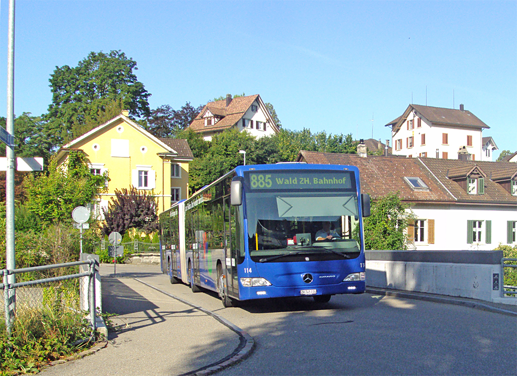 VZO-Mercedes Citaro NR.114 * S-Bahn * in Rti am 9.8.12. Weil die grosse Brcke repariert werden muss fhrt die Buslinie 885 ber die kleine Brcke bei der Rosenstrasse.  