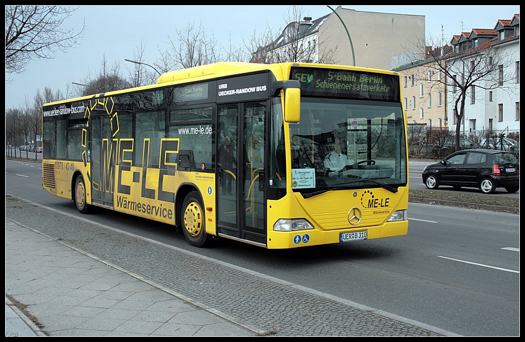 Wagen 310 der Uecker-Randow Bus GmbH im Berliner S-Bahnersatzverker (Berlin Alt-Tegel 17.03.2010)