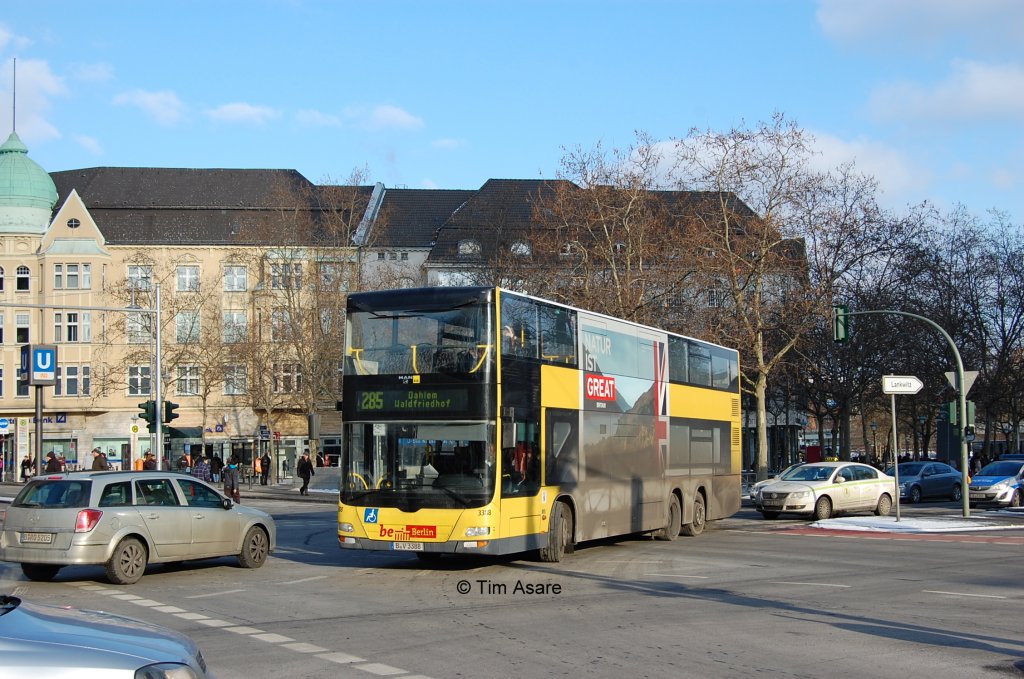 Wagen 3388 (MAN ND 313 / MAN DL 08) im Februar 2012 auf der Linie 285 am U-Bahnhof Rathaus Steglitz.