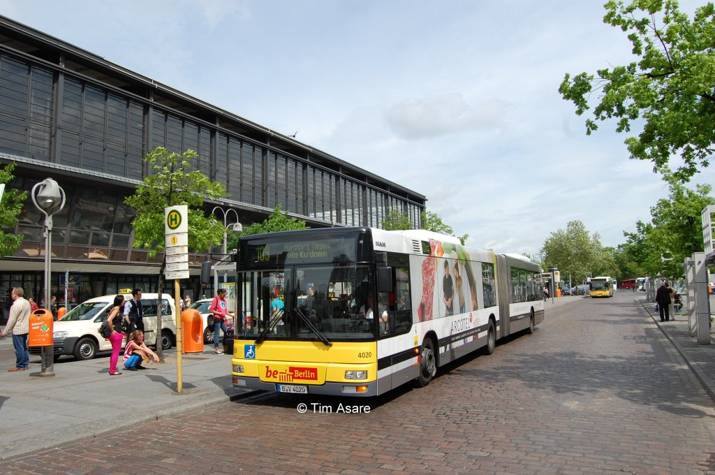 Wagen 4020 (MAN NG 313 / MAN GN03) im Mai 2012 auf der Linie 109 am Bahnhof Zoologischer Garten.