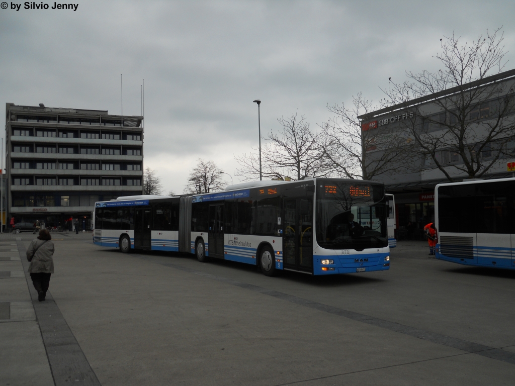 WilMobil/Rheintal Bus AG Nr. 9 (MAN Lion's City G A23) am 30.3.2012 beim Bhf. Wil SG. Whrend 6 Monaten ist die Bahnlinie Wil-Weinfelden infolge Bauarbeiten unterbrochen. Der Bahnersatz wird grsstenteils mit Gelenkbussen von WilMovil gefahren. Da diese aber zuwenig Gelenkbusse besitzen kommen auch solche vom Partnerunternehmen Rheintalbus in Wil zum Einsatz.