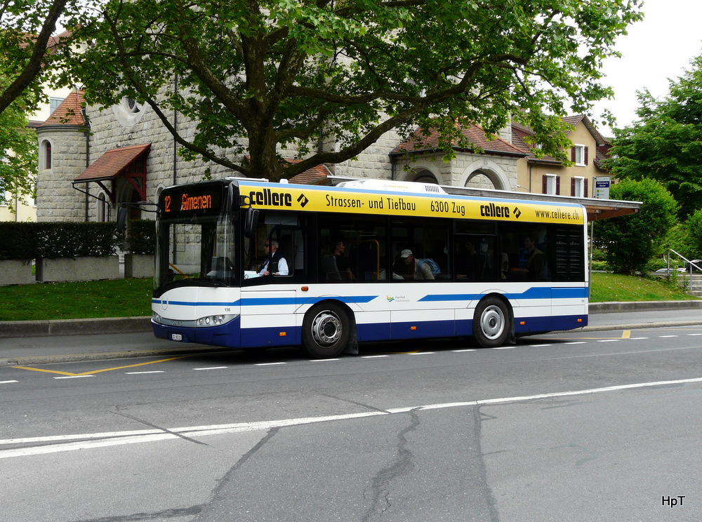 Zugerland - Solaris  Nr.136  ZG 88136 unterwegs auf der Linie 12 in der Stadt Zug am 17.05.2011