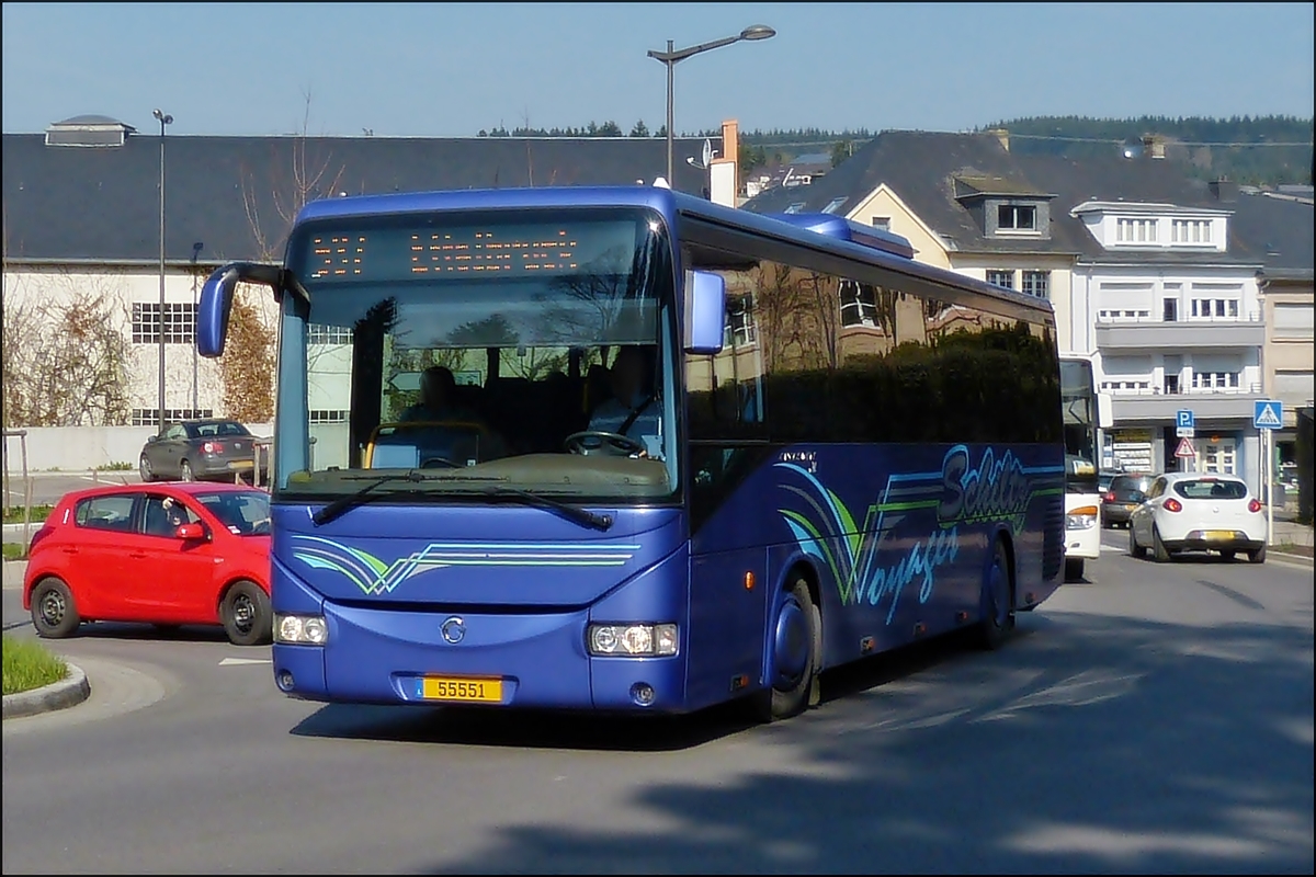 .  (55551)  Irisbus Crosway von Busreisen Schiltz aus Bderscheid auf der strecke Bastogne Ettelbrck unterwegs, aufgenommen in Wiltz am 28.03.2014.