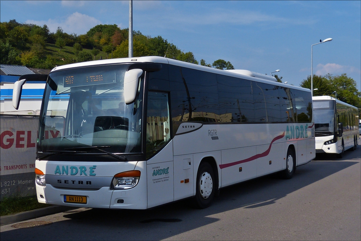. AN 1113 Setra S 415 UL von Busreisen Andre aus Marnach, steht am 28.08.2017 nahe dem Busbahnof in Ettelbrück.