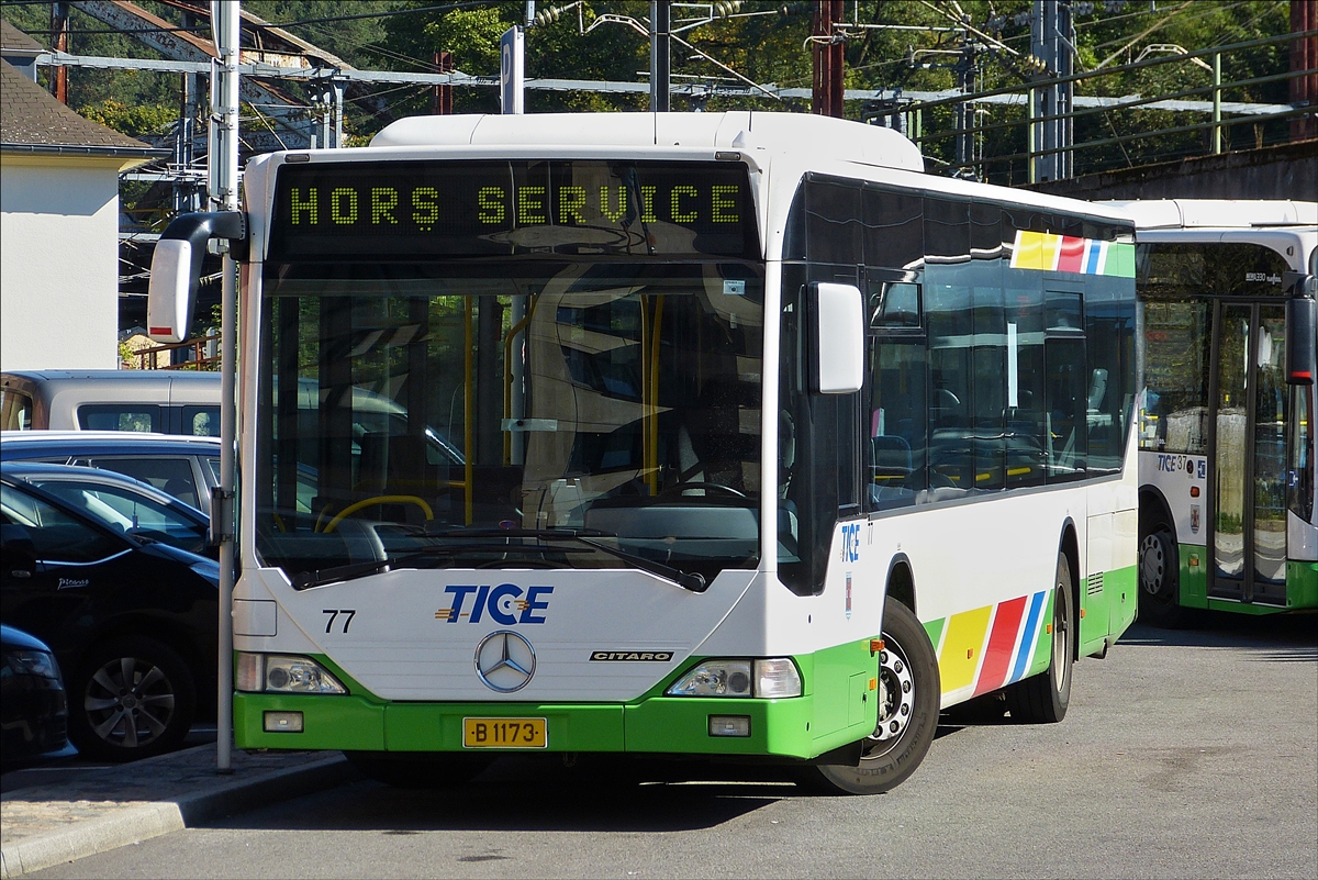 . B 1173  Mercedes Benz Citaro steht etwas abseits vom Busbahnhof in Esch Alzette.  02.10.2015 