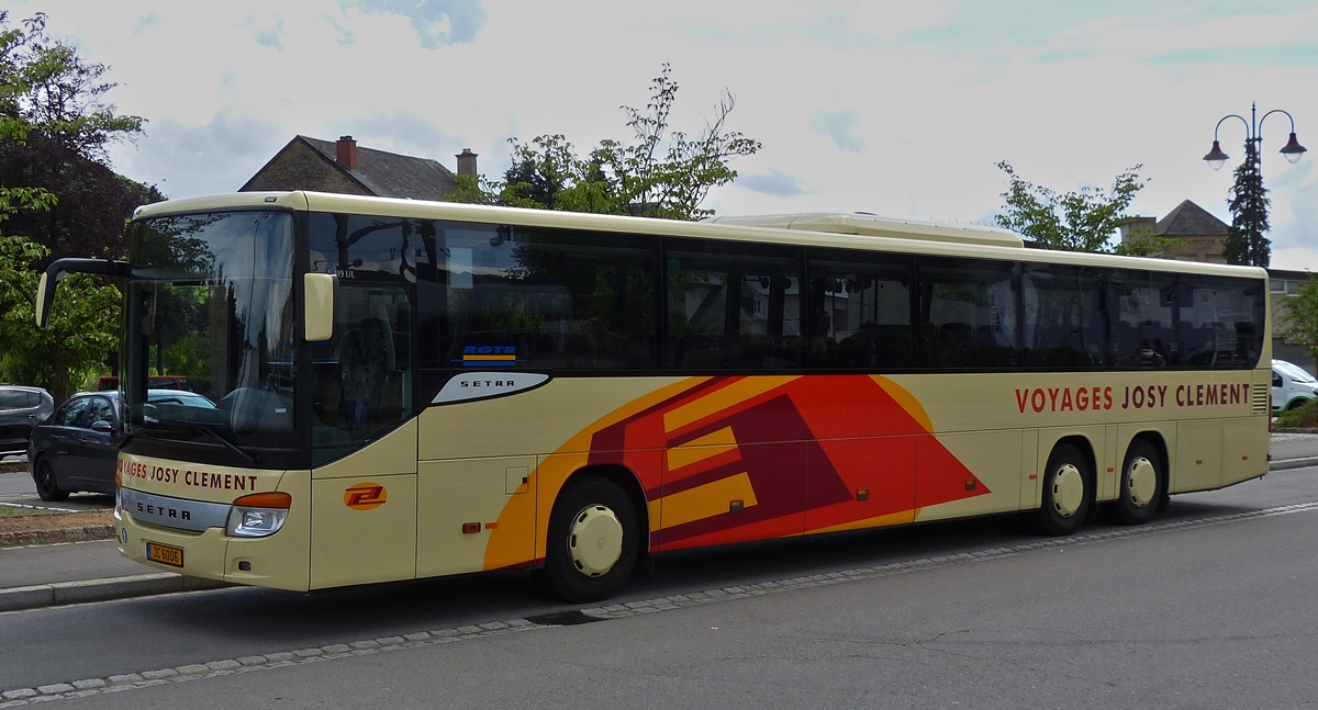 . JC 6006, Setra S 419 UL stand am 21.06.2015 in Diekirch am Bahnhof.