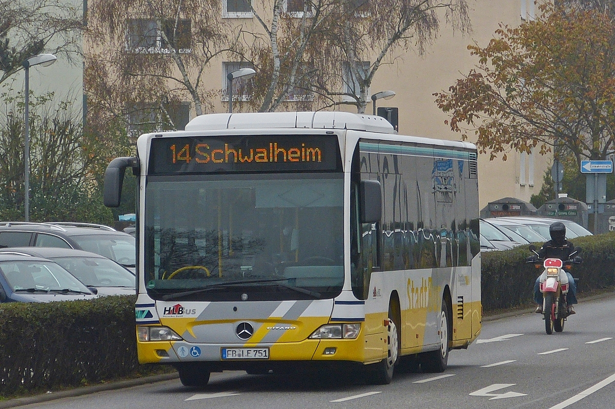 . Mercedes Benz Citaro, Stadtbus in den Straen von Bad Nauheim unterwegs.  01.11.2014 