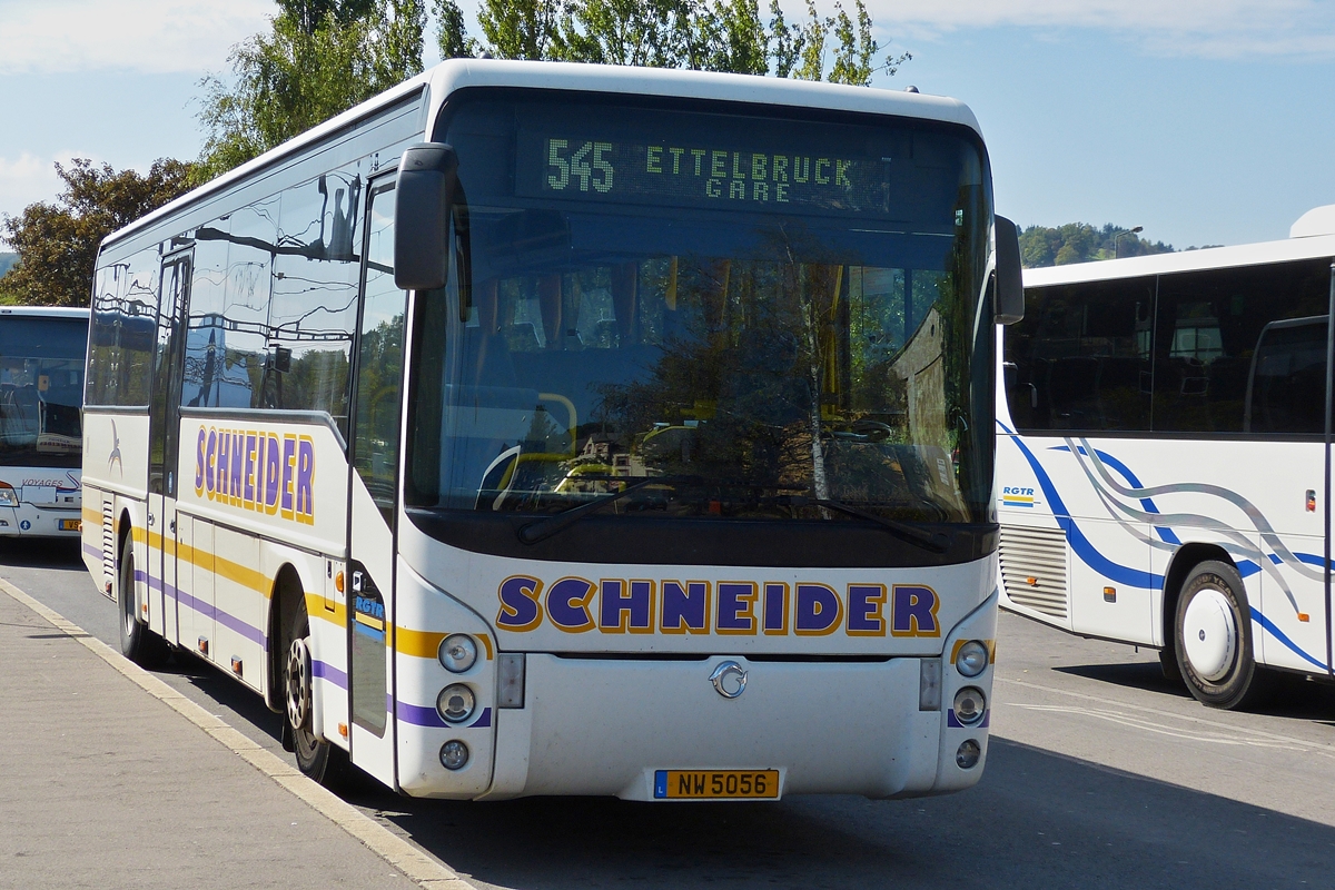 . NW 5056 Irisbus Ares der Busfirma Schneider am Bahnhof in Ettelbrück.  12.09.2014