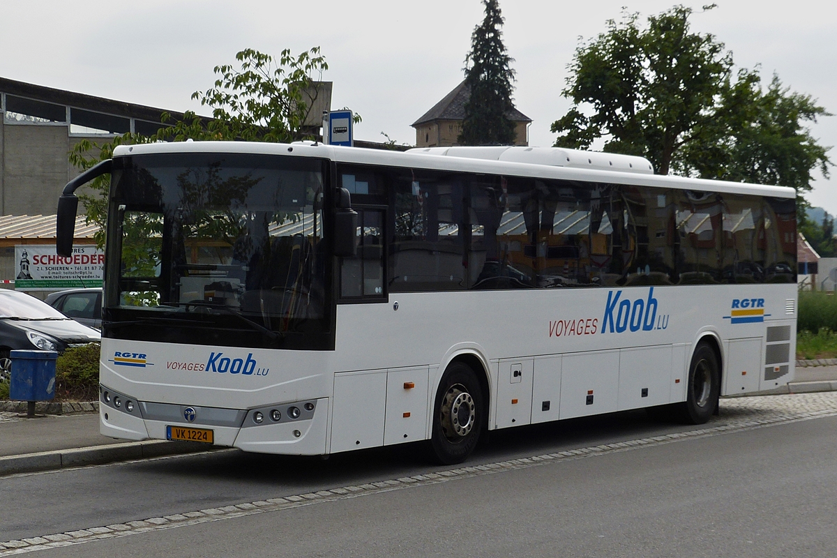 . VK 1224, Temsa Tourmalin, von Voyages Koob, am 09.08.2015 abgestellt am Bahnhof in Diekirch.