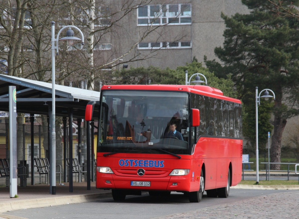 28.3.2015 Seebad Ahlbeck, Bahnhofsvorplatz. Mercedes Tourismo