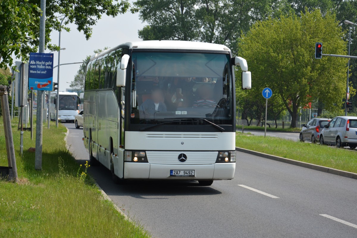 2A7 9492 bei der Durchfahrt Schönefeld (LDS) am 23.05.2014.