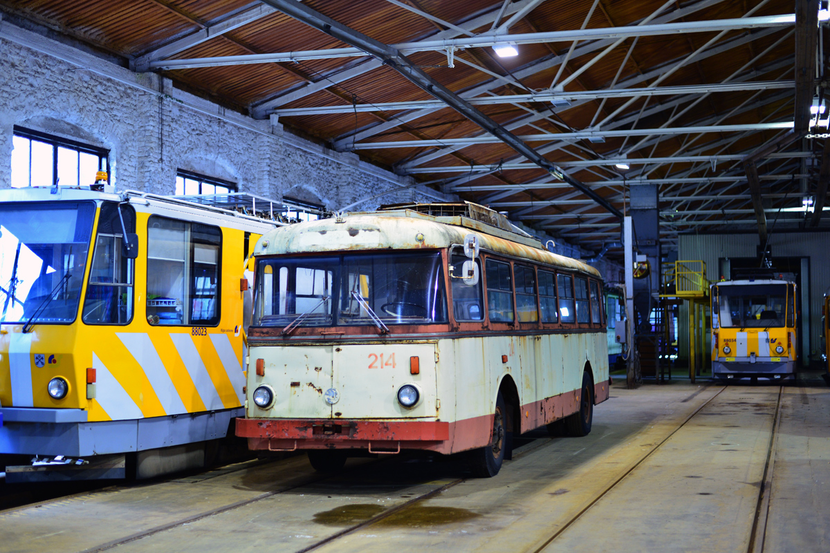 Škoda 9TrH29 #214, 4. tramvaju depo, Rīga am 13.02.2020