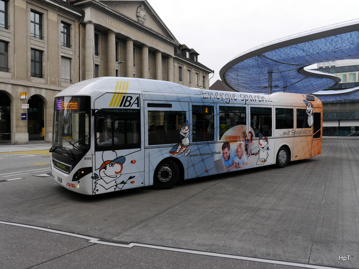 AAR - Volvo 7900 Hybrid Nr.43 AG 389243 beim Busbahnhof in Aarau am 28.02.2016