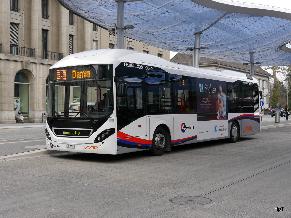 AAR - Volvo 7900 Hybrid Nr.44  AG 7544 beim Busbahnhof in Aarau am 28.02.2016