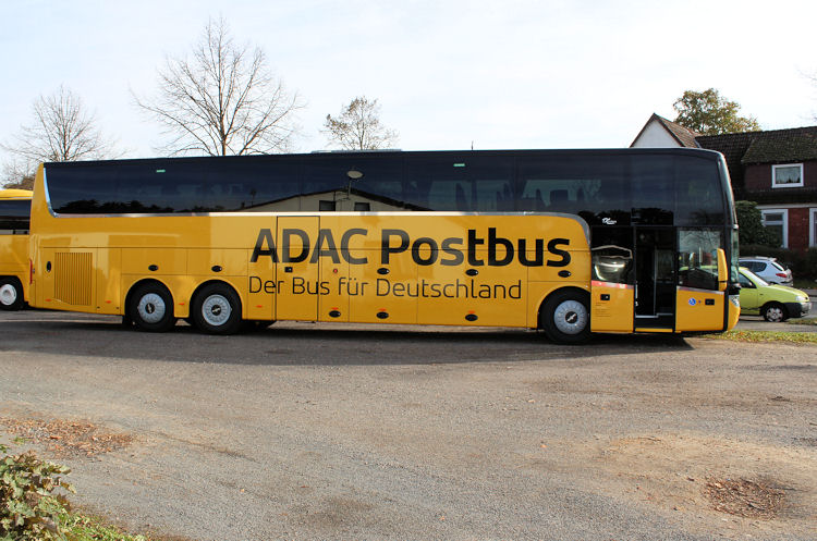 ADAC Postbus am 31.10.2013 bei den Tostedter Unternehmen  Becker Tours  - www.Becker-Reisen.de!