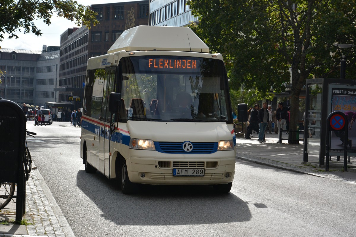 AFM 289 (VW Kleinbus) in der Innenstadt von Västerås. Aufgenommen am 17.09.2014.