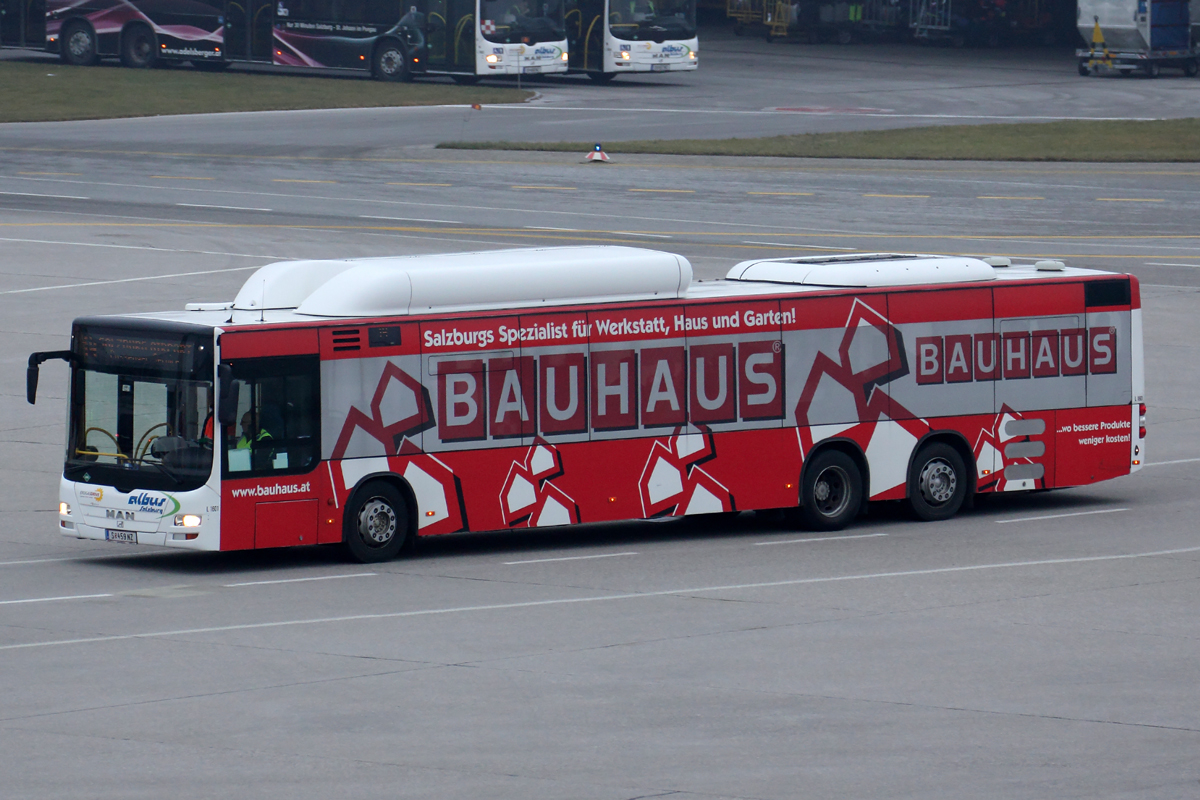Albus Salzburg Wagen L1601 am Airport Salzburg 18.1.2014