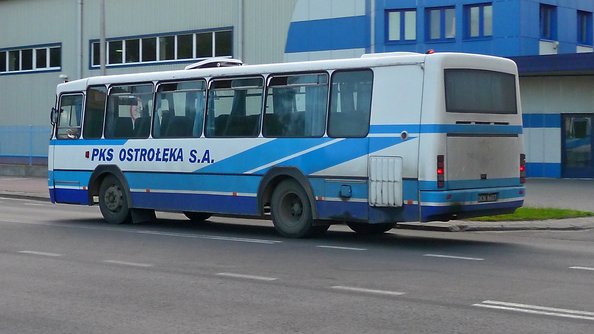Alter Linienbus in Ostroleka, 11.6.13