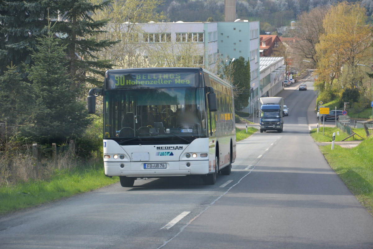 Am 18.04.2016 fährt FD-UB 76 auf der Linie 90. Aufgenommen wurde ein Neoplan Centroliner N 4416 Ü / Steinau an der Straße.
