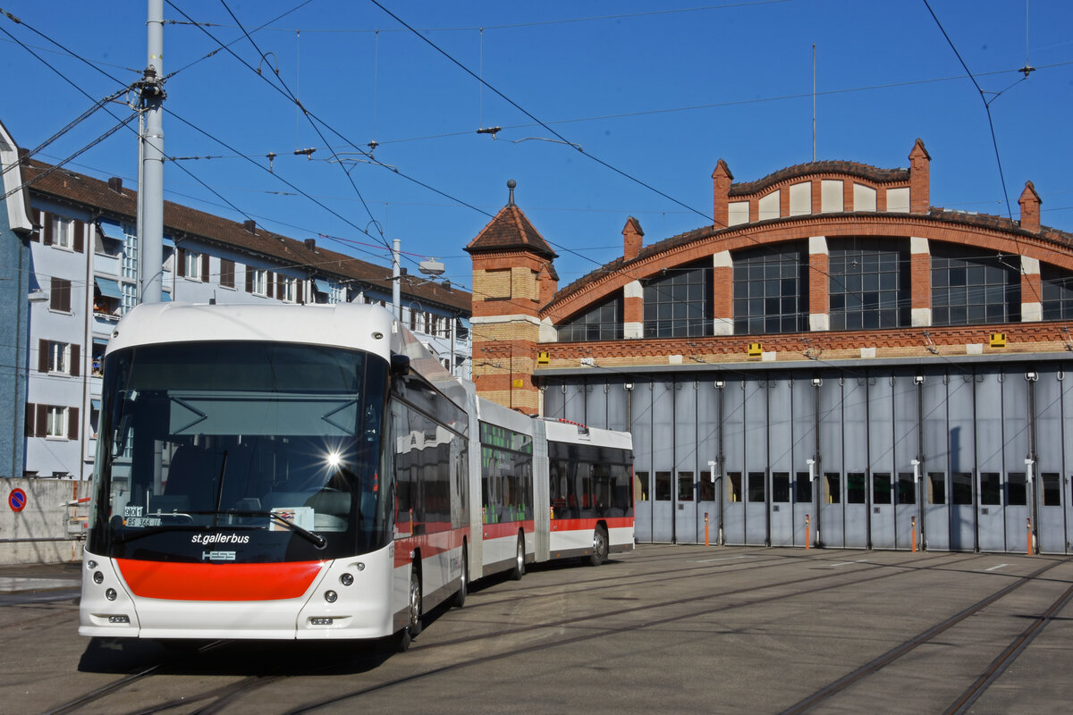 Am 28.02.2022 kann der Hess Trolleybus 163 der St. Galler Verkehrsbetriebe auf dem Hof des Depots Wiesenplatz von der Öffentlichkeit besichtigt werden.