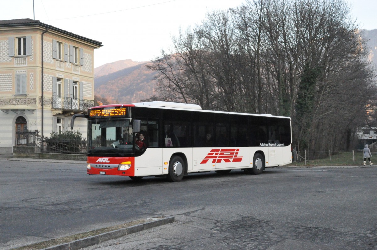 ARL, Viganello. Setra S415NF (Nr.16) in Tesserete, Stazione. (6.1.2015)