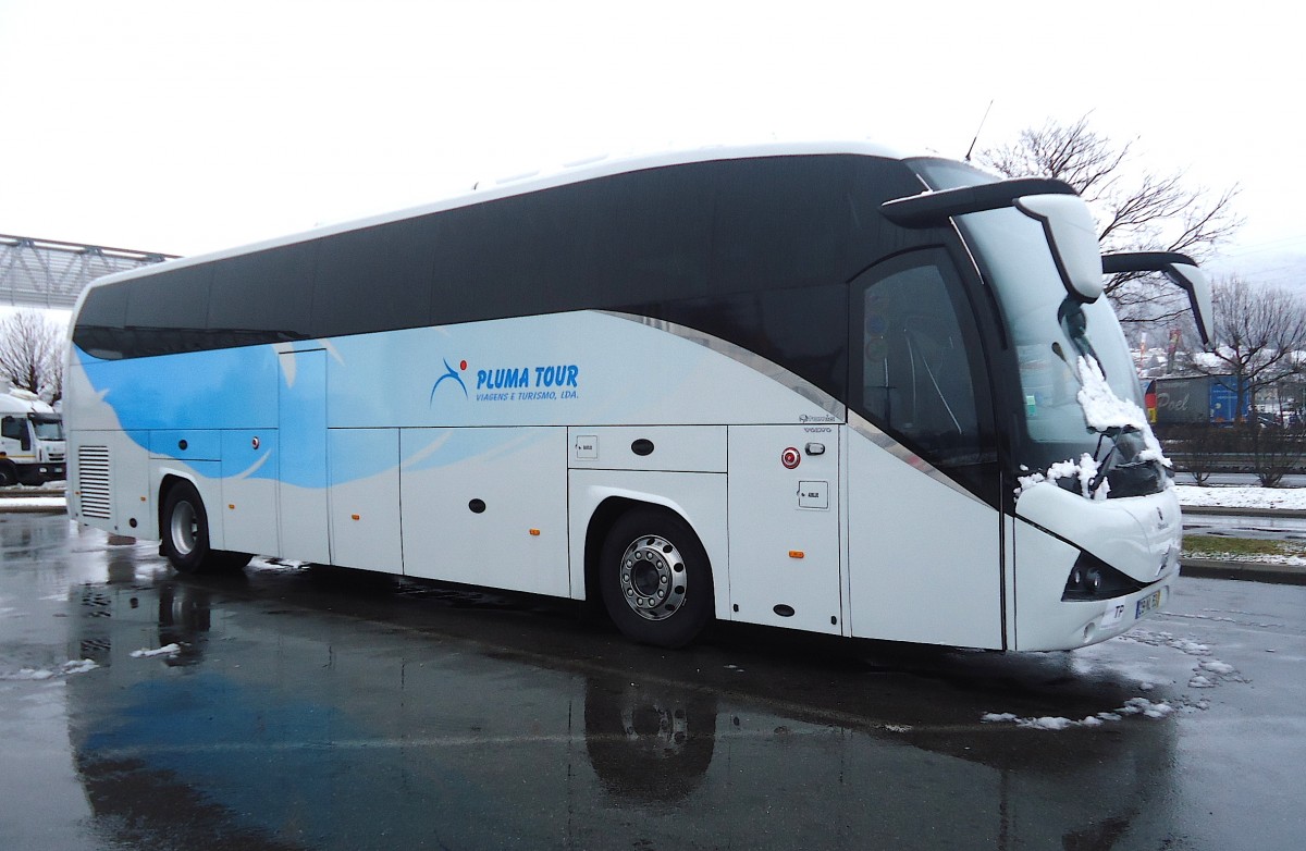 Atomic Volvo, Plum Tour (Portugal), entre Lausanne et Genève février 2015