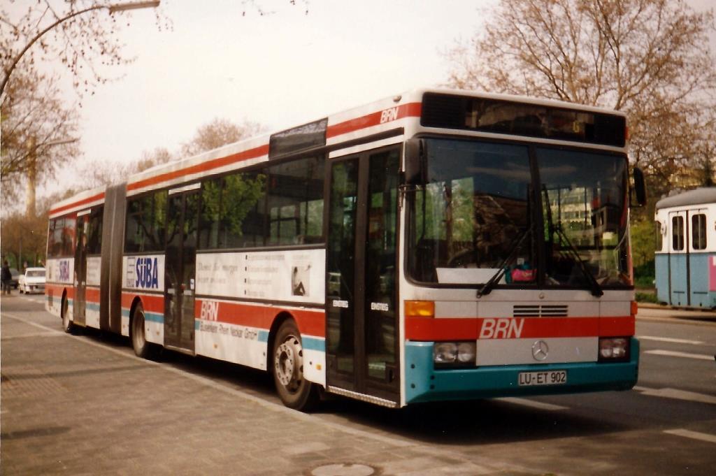Aus den 90-er Jahren: Mercedes O 405 G  BRN , Heidelberg