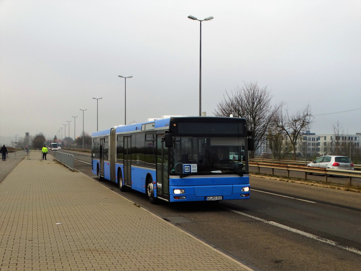 Autobus Sippel MAN Gelenkzug der 2. Generation am 02.12.17 in Mainz Stadionverkehr. Wie man sieht ist dieser Bus mal in München unterwegs gewesen. Jetzt fährt er in Rhein Main Gebiet für Sippel im Stadionverkehr und am Frankfurter Flughafen auf den Vorfeld