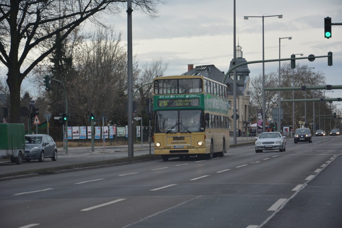 B-U 3413 auf der Linie 218 auf der Heerstrasse unterwegs. Aufgenommen am 15.02.2014.