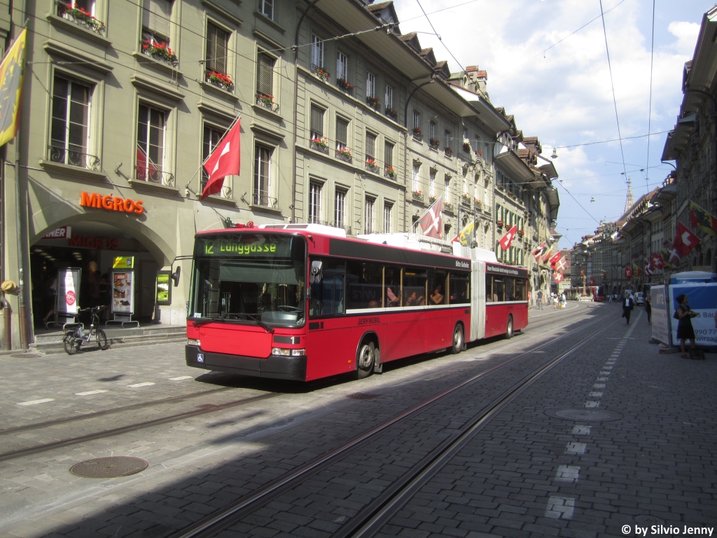 Bernmobil Nr. 1 (NAW/Hess Swisstrolley 2 BGT-N) am 18.7.2017 beim Bärenplatz